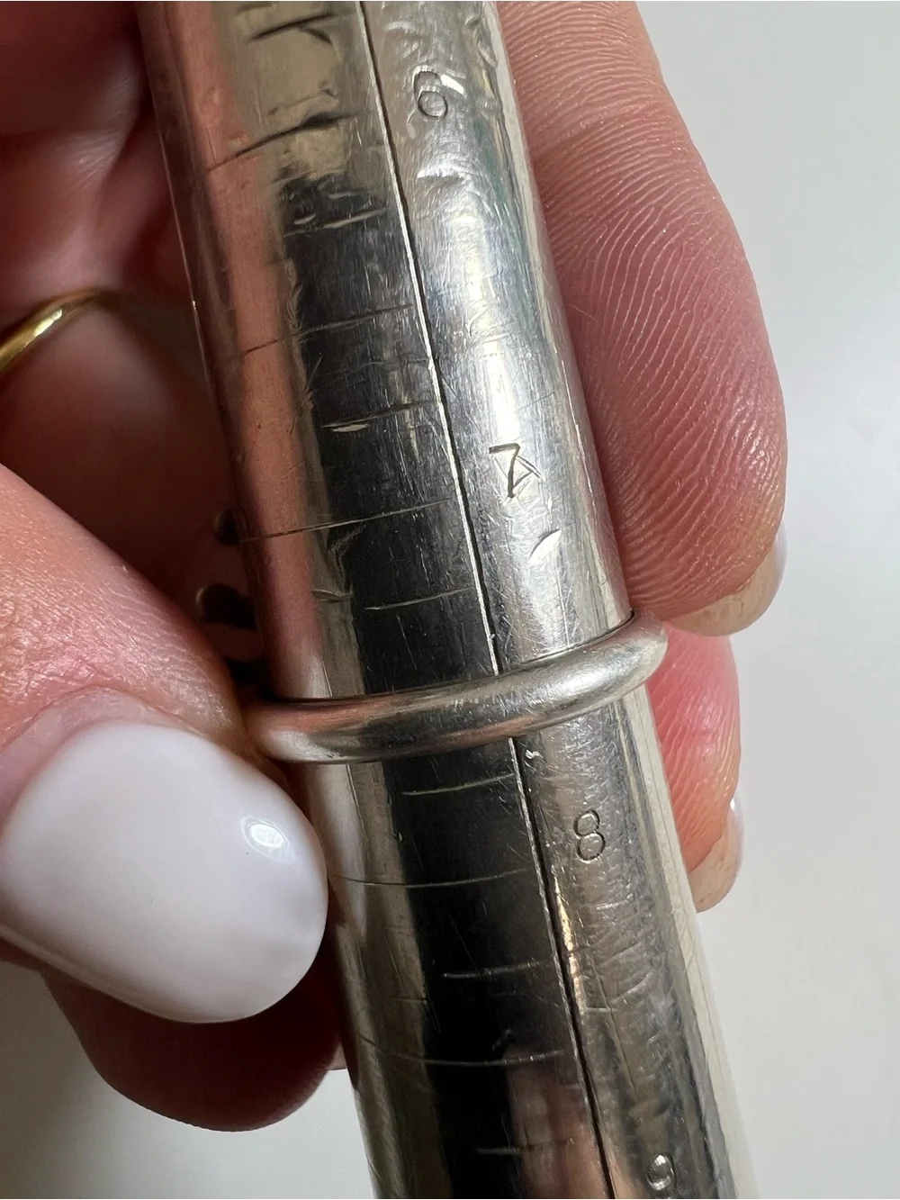VTG Native American Zuni sterling silver ring featuring coral needlepoint - Picture 5 of 16